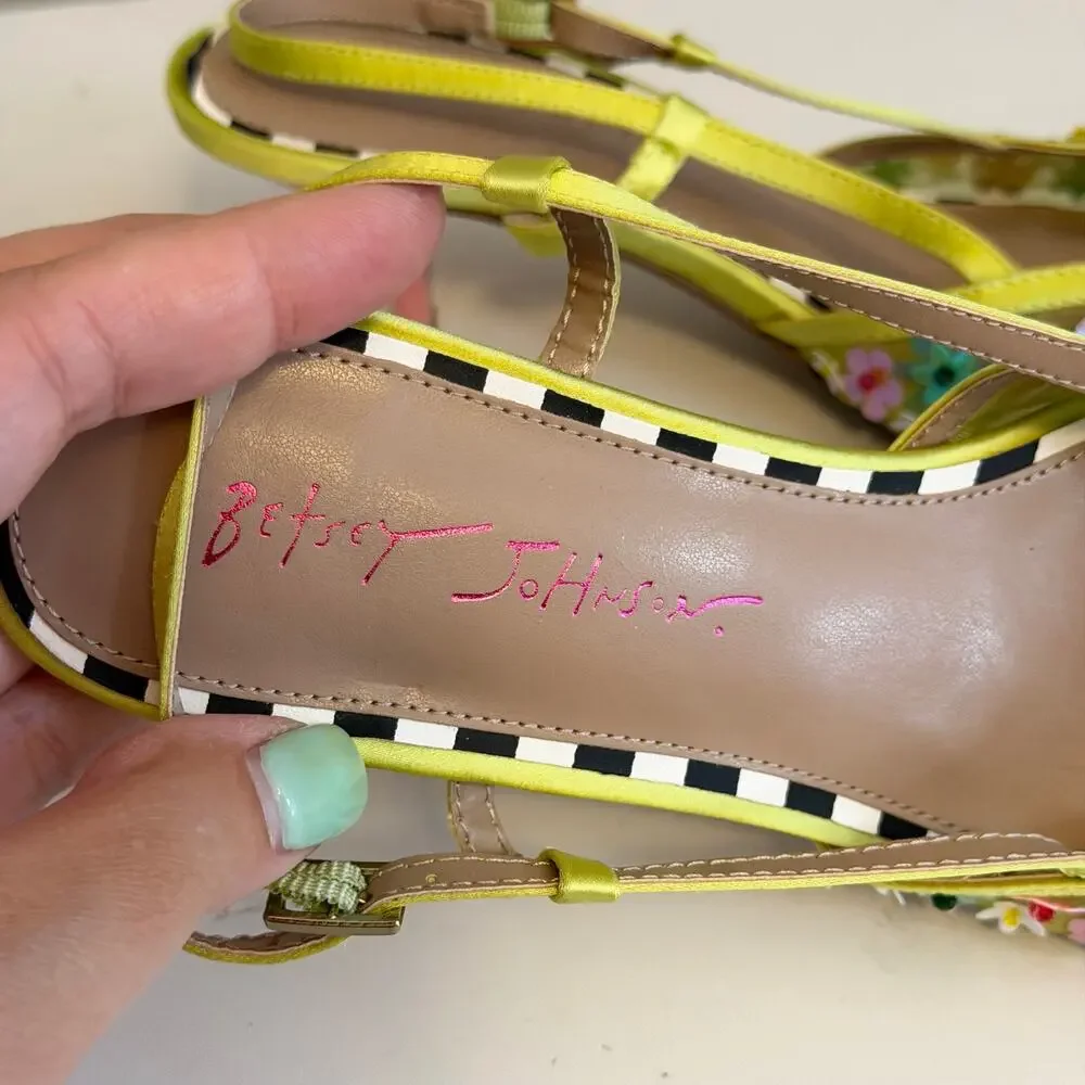 Betsey Johnson Witney Lime Floral Slingback Kitten Heels 8.5 Bow Whimsical Party